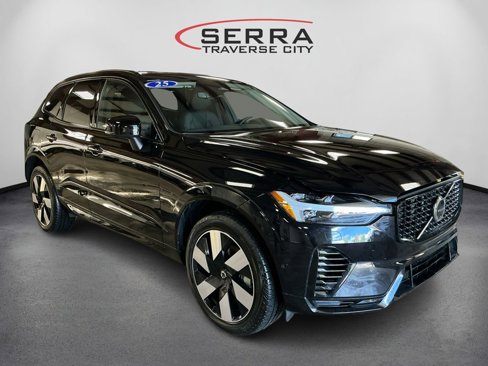 Certified 2025 Volvo XC60 T8 Plus w/ Climate Package image 3