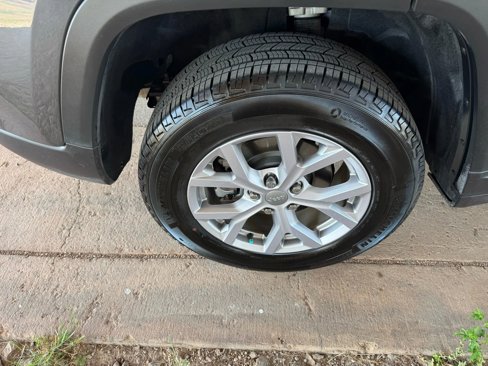 Used 2022 Jeep Grand Cherokee Limited image 30