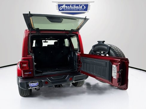 Used 2021 Jeep Wrangler Unlimited Sahara w/ Cold Weather Group image 24