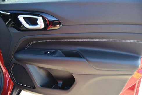 Certified 2023 Jeep Compass Altitude image 10