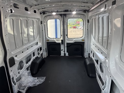 New 2025 Ford Transit 250 148 Medium Roof image 12