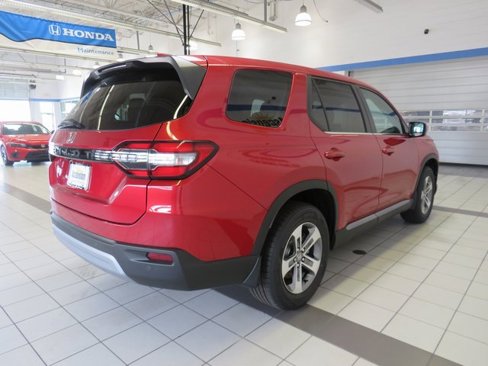 New 2025 Honda Pilot EX-L image 2
