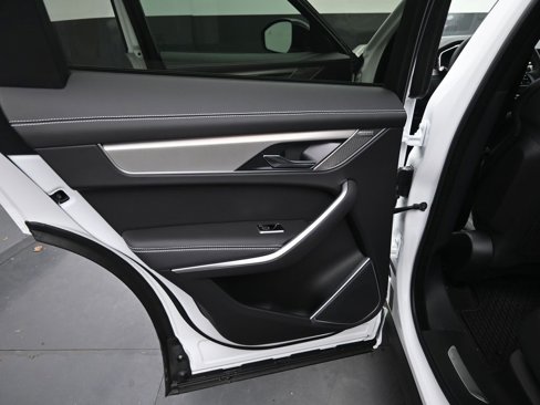 New 2026 Jaguar F-PACE R-Dynamic S image 16
