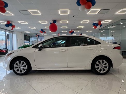 Used 2023 Toyota Corolla LE image 4
