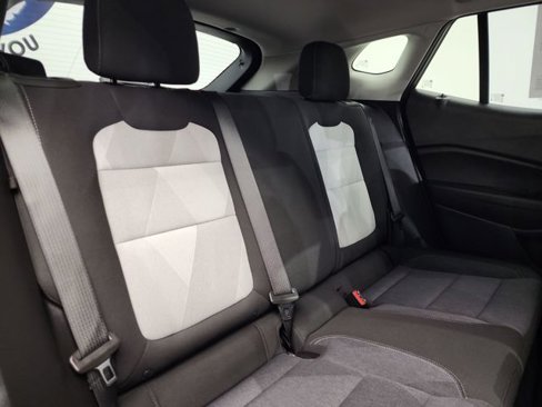 Used 2024 Chevrolet Trax LS w/ LS Convenience Package image 34