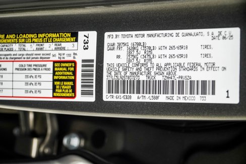 Used 2025 Toyota Tacoma Limited image 40