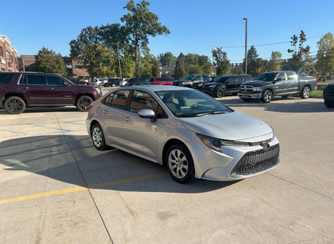 Used 2021 Toyota Corolla LE w/ Carpet Mat Package (TMS) image 4
