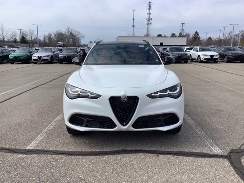 New 2025 Alfa Romeo Stelvio Sprint w/ Veloce Package image 8