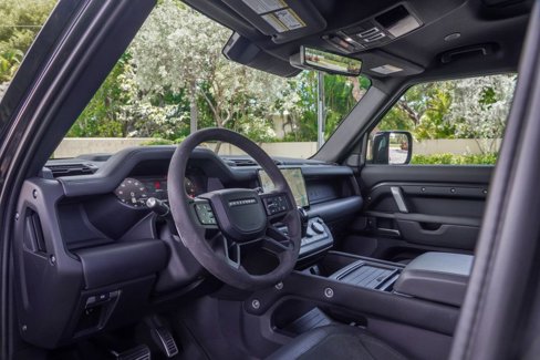 Used 2023 Land Rover Defender 110 image 13