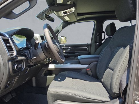 New 2026 RAM 1500 2WD Crew Cab image 9