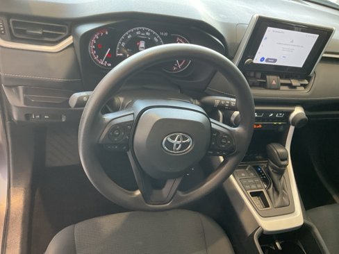 Used 2024 Toyota RAV4 LE image 6