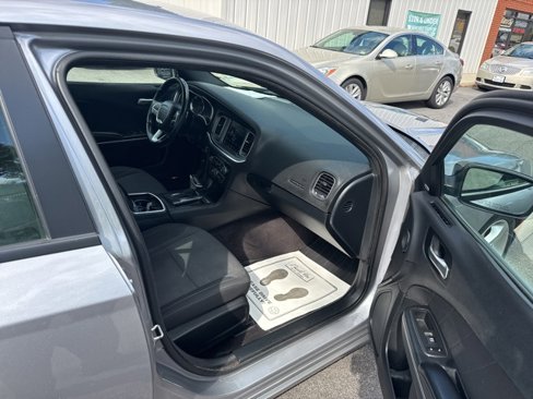 Used 2018 Dodge Charger R/T image 33