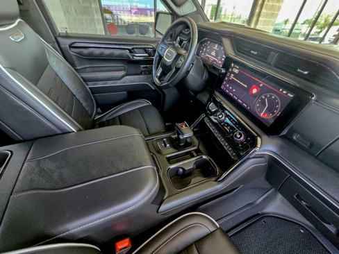 Used 2024 GMC Sierra 1500 AT4X image 13