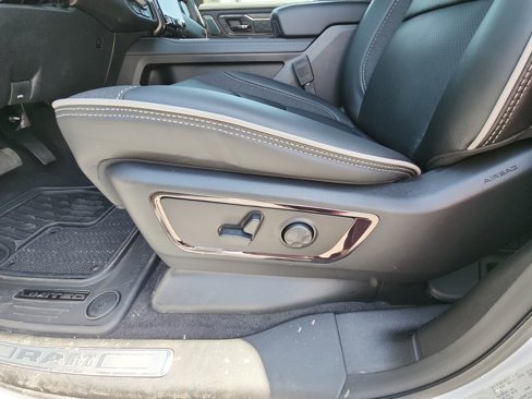 New 2025 RAM 1500 Limited image 14