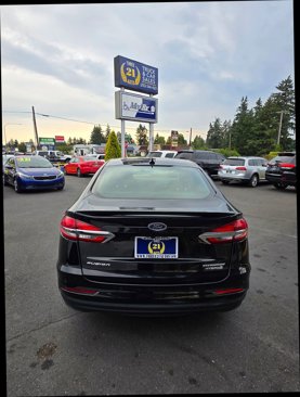 Used 2019 Ford Fusion Titanium image 4