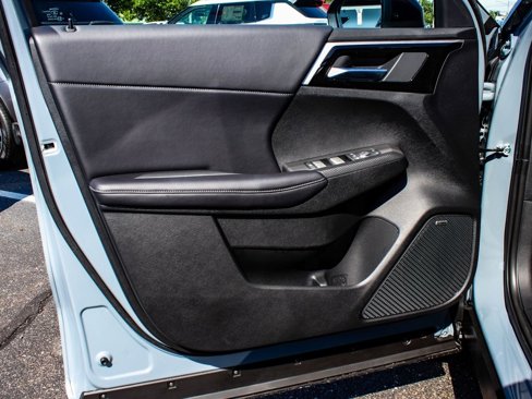 New 2025 Mitsubishi Outlander AWD image 8