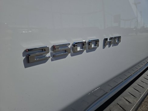 Used 2023 Chevrolet Silverado 2500 LT image 12