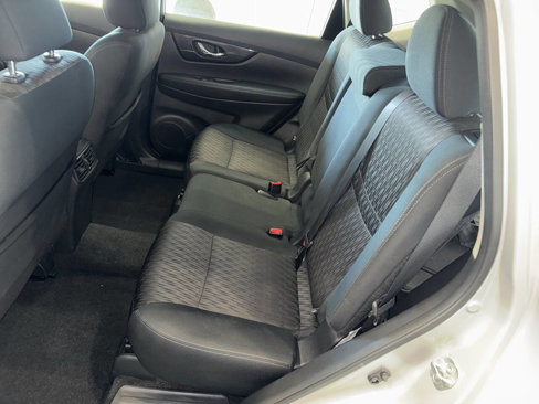 Used 2018 Nissan Rogue S image 28