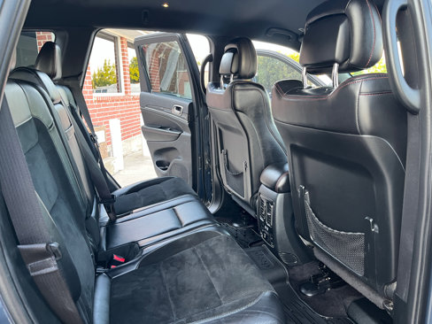 Used 2017 Jeep Grand Cherokee Trailhawk image 10