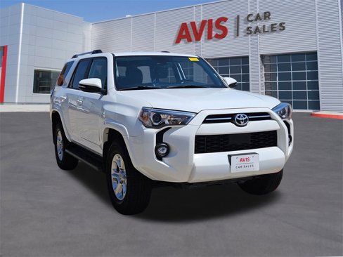 Used 2024 Toyota 4Runner SR5 Premium image 3