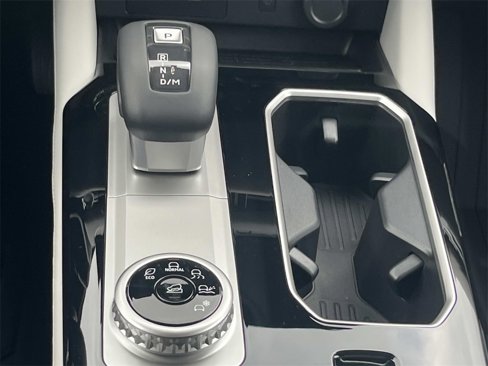 New 2025 Mitsubishi Outlander SE image 20