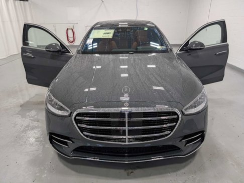 New 2025 Mercedes-Benz S 580 4MATIC Sedan image 16
