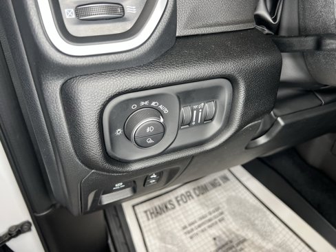 New 2026 RAM 1500 4x4 Crew Cab image 14
