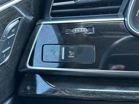 Used 2023 Audi Q7 3.0T Prestige image 58