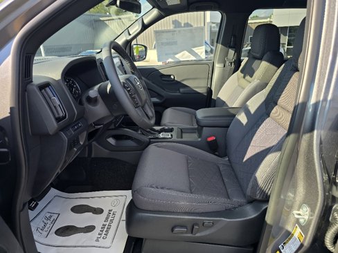 New 2026 Nissan Frontier SV image 8