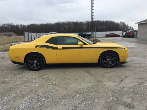 Used 2019 Dodge Challenger R/T image 2