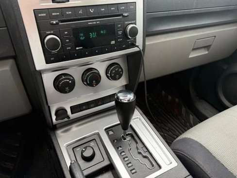 Used 2007 Dodge Nitro SLT image 15