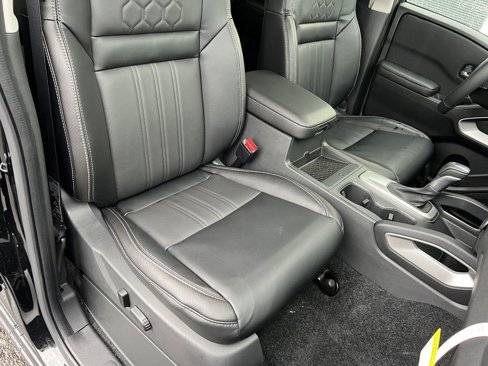 New 2025 Nissan Frontier SL image 20