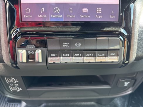 New 2025 RAM 3500 Tradesman image 39