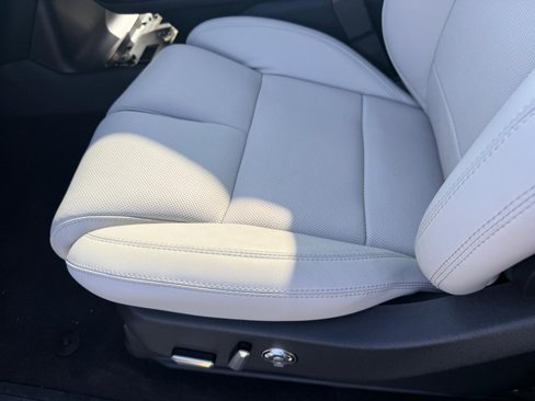 New 2025 Lincoln Navigator Reserve image 18