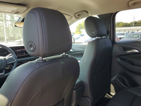 New 2026 Buick Encore GX Sport Touring image 7
