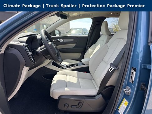 New 2025 Volvo XC40 B5 Ultra w/ Protection Package Premier image 14