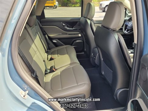 New 2026 Lincoln Corsair Premiere image 9