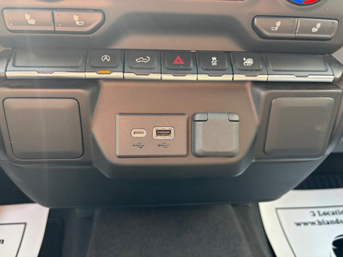 Used 2022 Chevrolet Silverado 1500 LT image 21