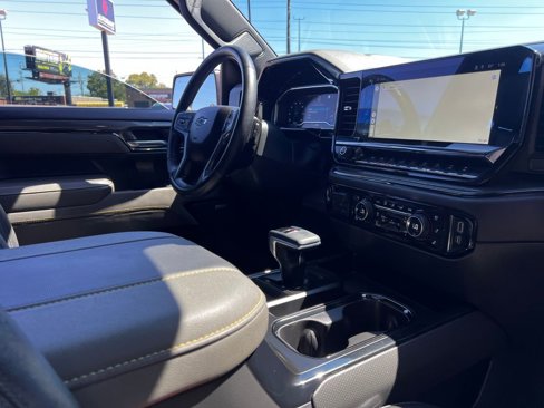 Used 2023 Chevrolet Silverado 1500 ZR2 w/ Technology Package image 31