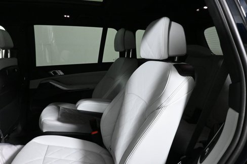 New 2026 BMW X7 xDrive40i w/ M Sport Package image 4