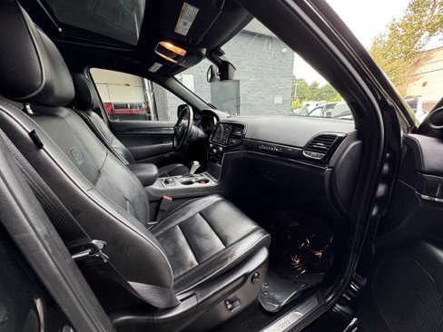 Used 2020 Jeep Grand Cherokee Overland image 18