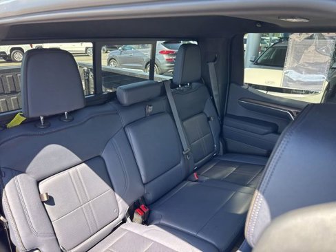 Used 2024 Chevrolet Silverado 1500 High Country image 13