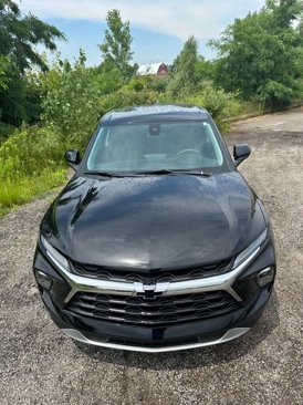 Used 2023 Chevrolet Blazer LT w/ Driver Confidence Package image 5