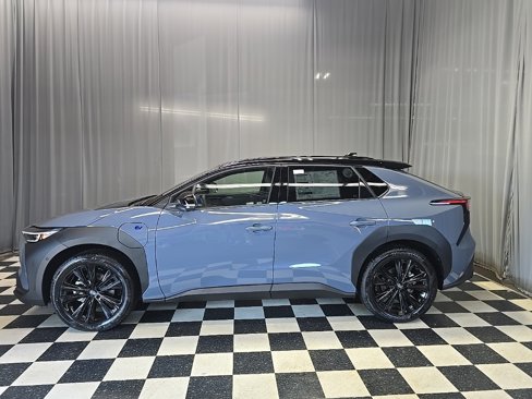 New 2025 Subaru Solterra Touring image 18