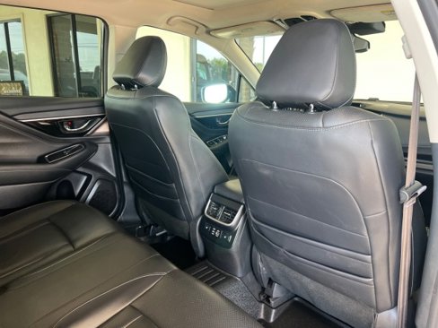 Used 2023 Subaru Outback Touring image 29