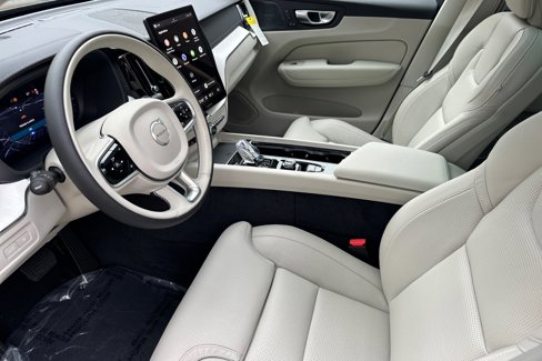 New 2026 Volvo XC60 T8 Ultra image 8