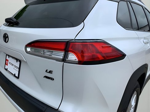 New 2025 Toyota Corolla Cross LE image 30
