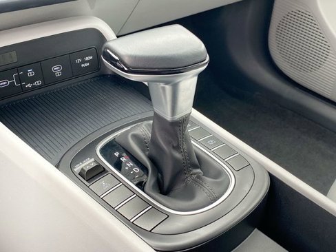 Used 2025 Hyundai Kona SEL image 16