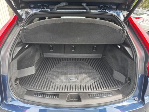 Used 2019 Cadillac XT4 Premium Luxury image 31