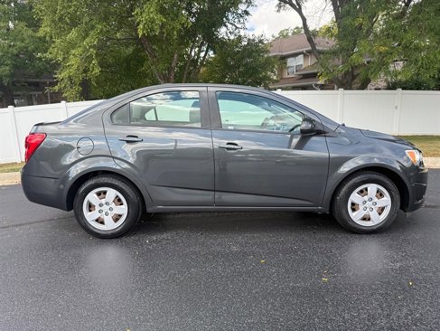 Used 2016 Chevrolet Sonic LS image 5